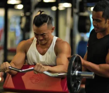 Personal Gym Trainer in Singapore2